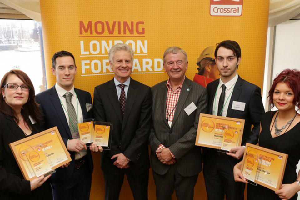 Lord Deighton congratulates the engineers of tomorrow at Crossrail Awards