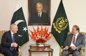 UK Minister meets Prime Minister of Pakistan