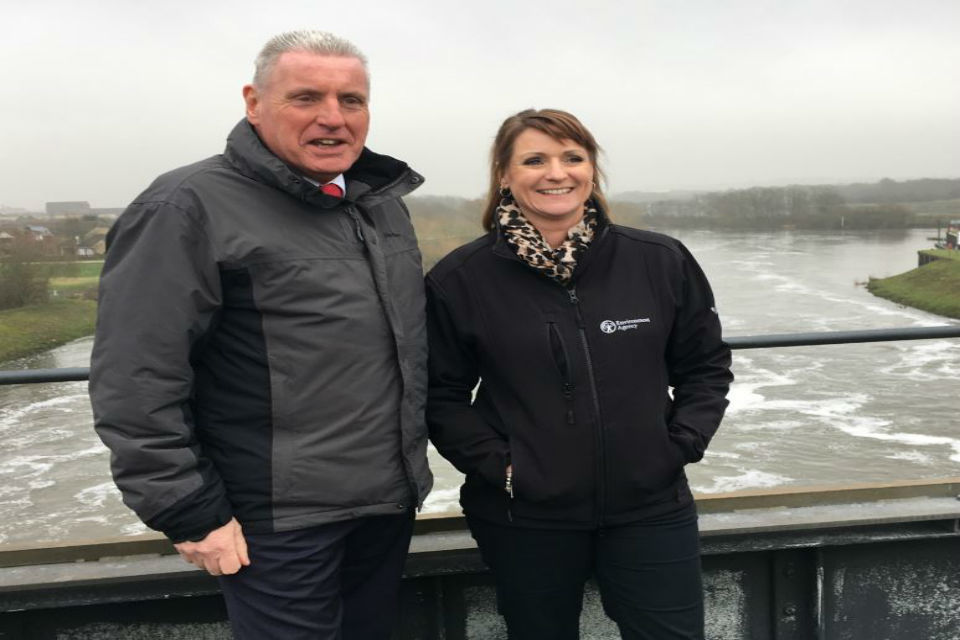 Gedling MP looks at Nottingham's flood defences