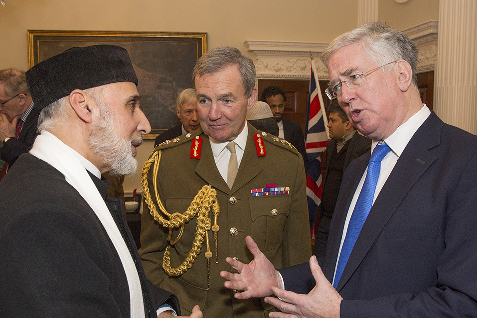 Defence leaders meet Muslim communities to discuss Syria