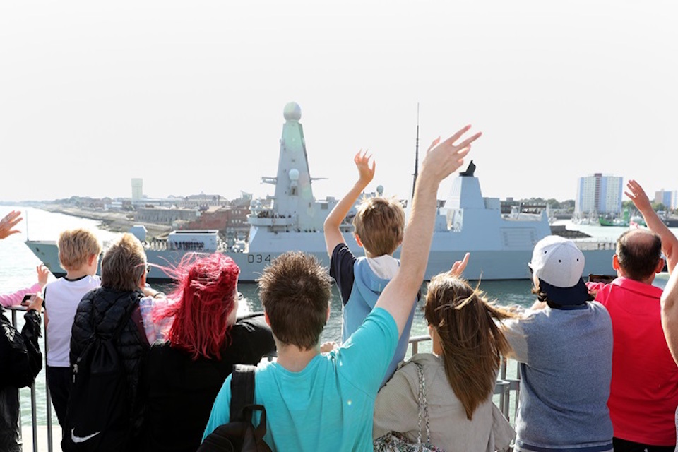 UK warship heads to Mediterranean to help tackle arms trafficking