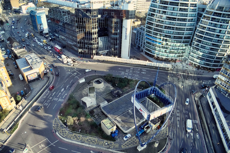 Chancellor backs entrepreneurs and investors at Tech City