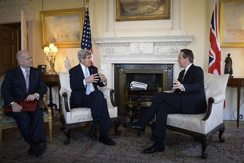 UK, US and Russia in talks on Ukraine