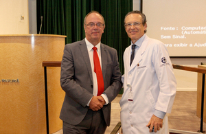 Sir David Nicholson e Dr Victor Nuldeman no Hospital Albert Einstein