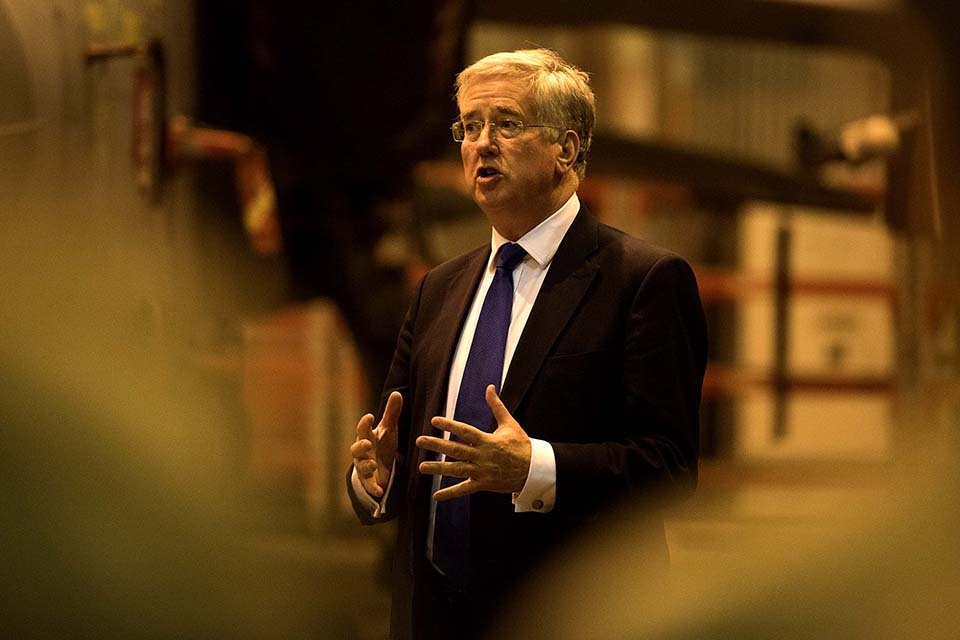 Defence Secretary thanks UK military personnel tackling ISIL