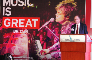 British High Commissioner addressing the closing ceremony