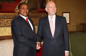 Foreign Secretary William meeting President Kikwete of Tanzania in London, 31 March 2014.