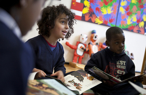 children reading