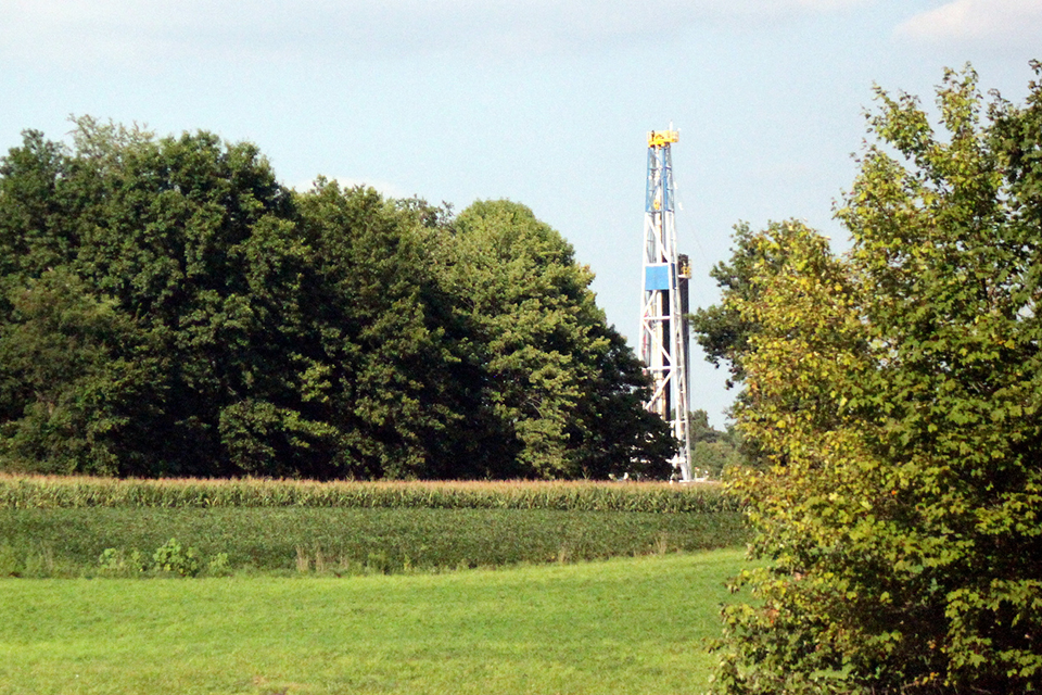 Shale gas: government unveils plan to kick start investment with generous new tax breaks