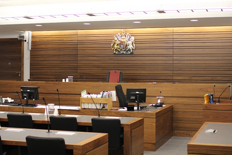 Two jurors convicted for internet use