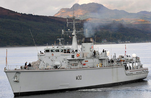 HMS Ledbury arrives in Faslane