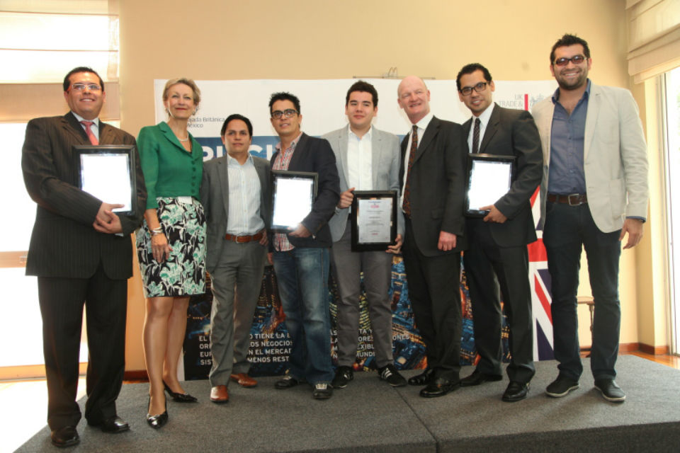 Ambassador Judith Macgregor and the Minister Willetts with the winners.