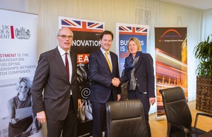 British Deputy Prime Minister Nick Clegg together with Shaun Kingsbury, CEO of the UK Green Investment Bank, introduced a round table event