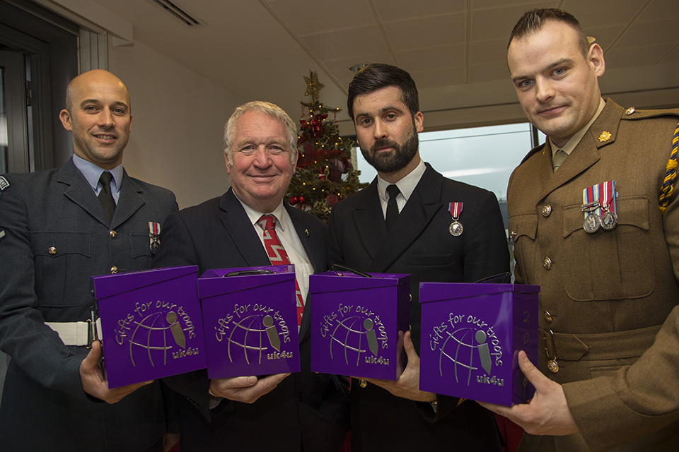 uk4u Thanks! launches 2016 Christmas box appeal