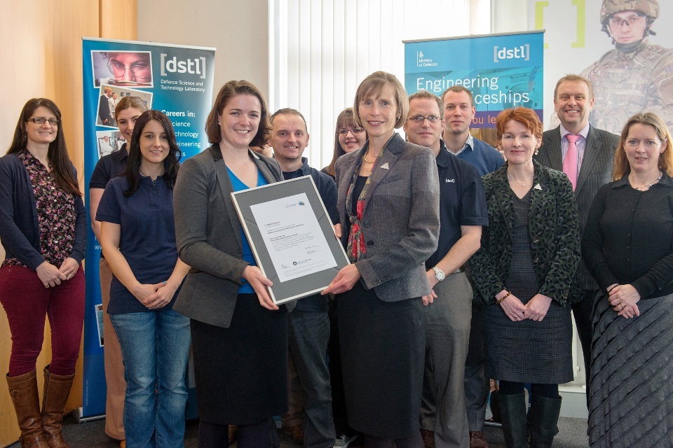 Dstl recognised for supporting students
