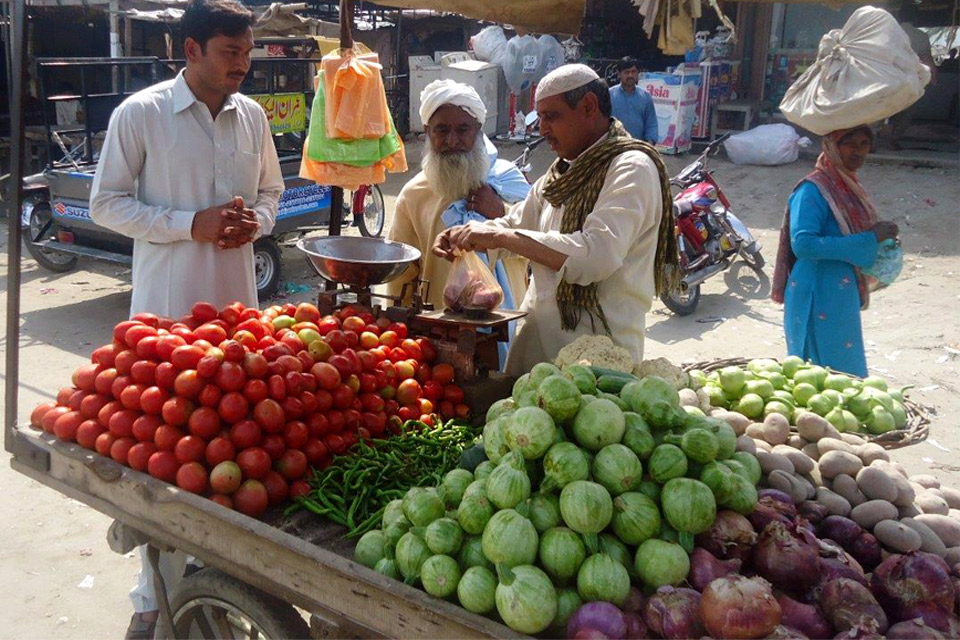 Faryal’s father selling fruit and vegetable at the market. Picture: Punjab Education Foundation