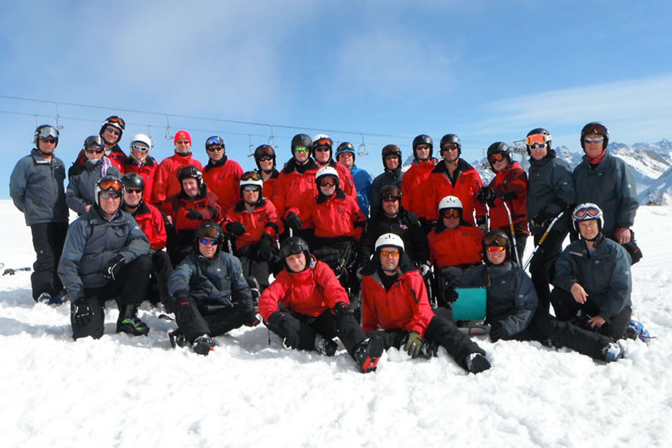 Adaptive skiing exercise helps rehabilitation of injured troops