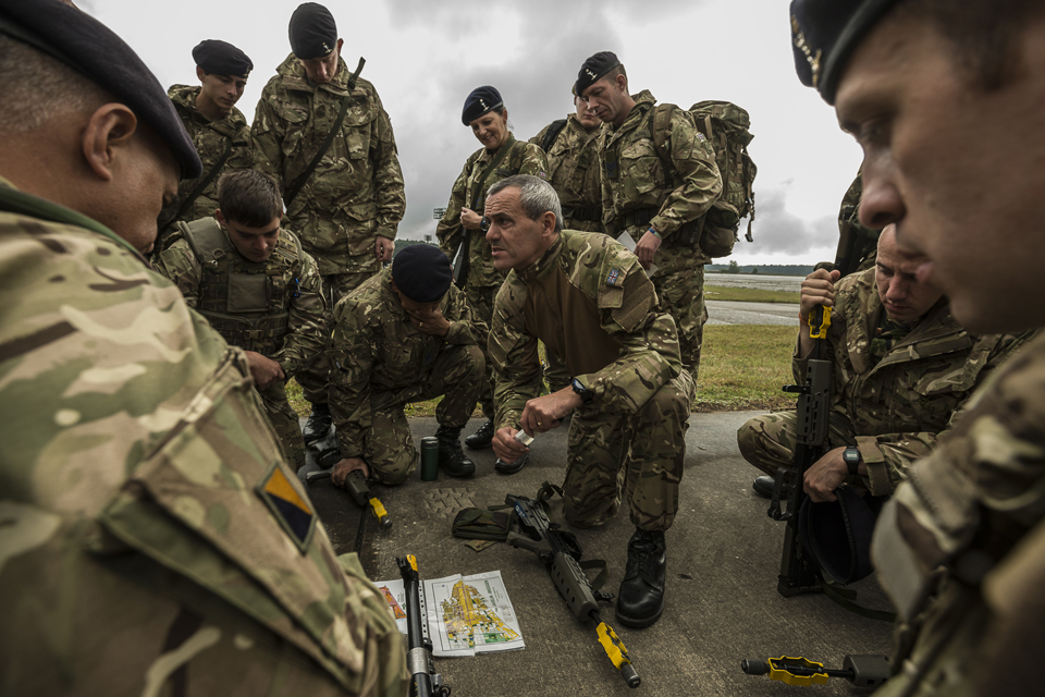 Reservist and regular soldiers training together in Germany