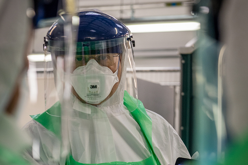 Troops prepare for Sierra Leone Ebola duty