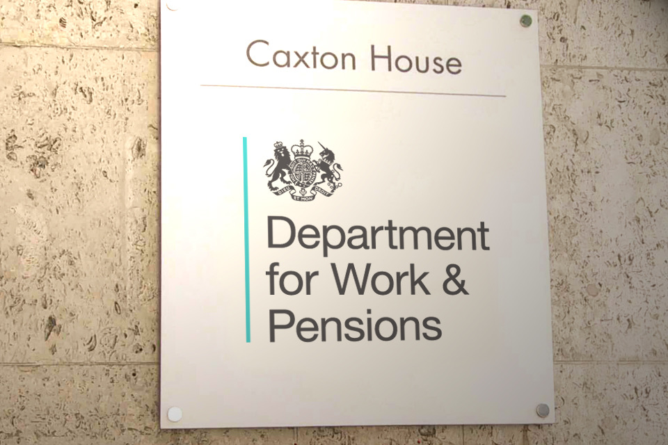 Government sets out plans to reshape workplace pensions