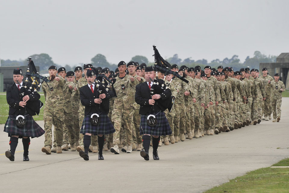 1 RTR soldiers return home from Afghanistan