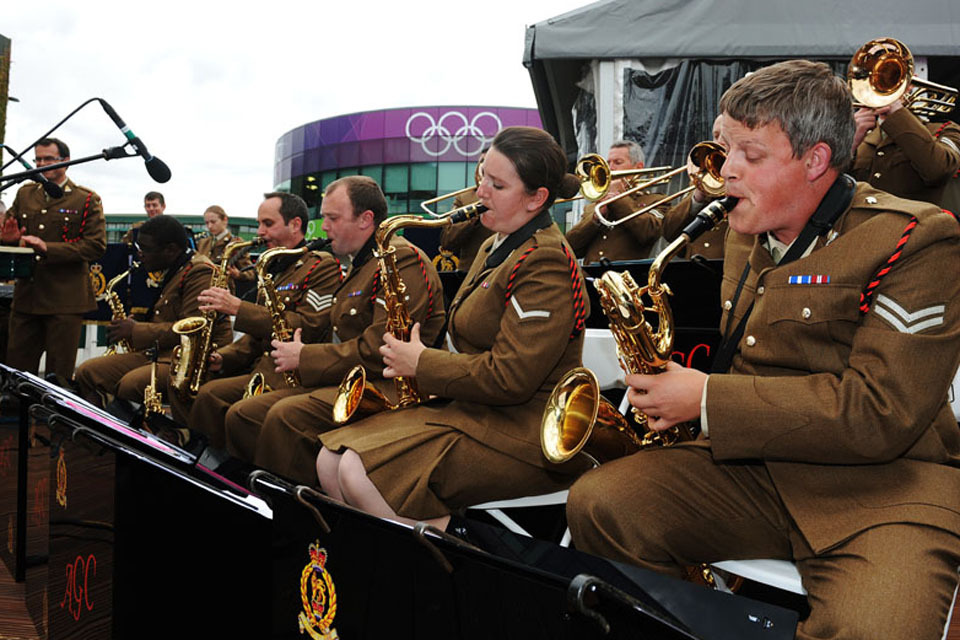 Military band entertains Olympics troops and fans