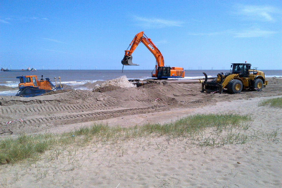 Lincshore campaign to reduce flood risk draws to successful close for 2015