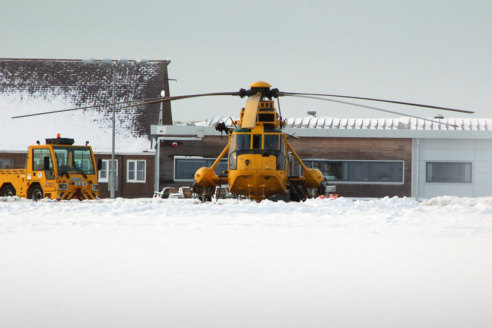 RAF rescue crew battles 'whiteout' to help pregnant woman