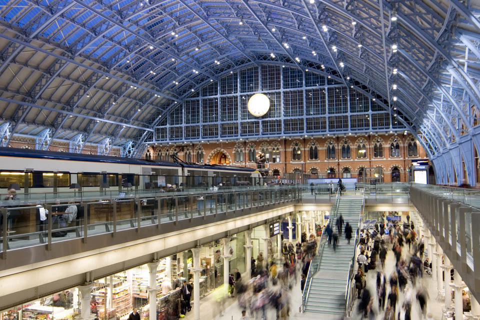 East Midlands rail franchise: 3 firms make the shortlist