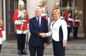 Defence Secretary welcomes President Grabar-Kitarovic to the Ministry of Defence