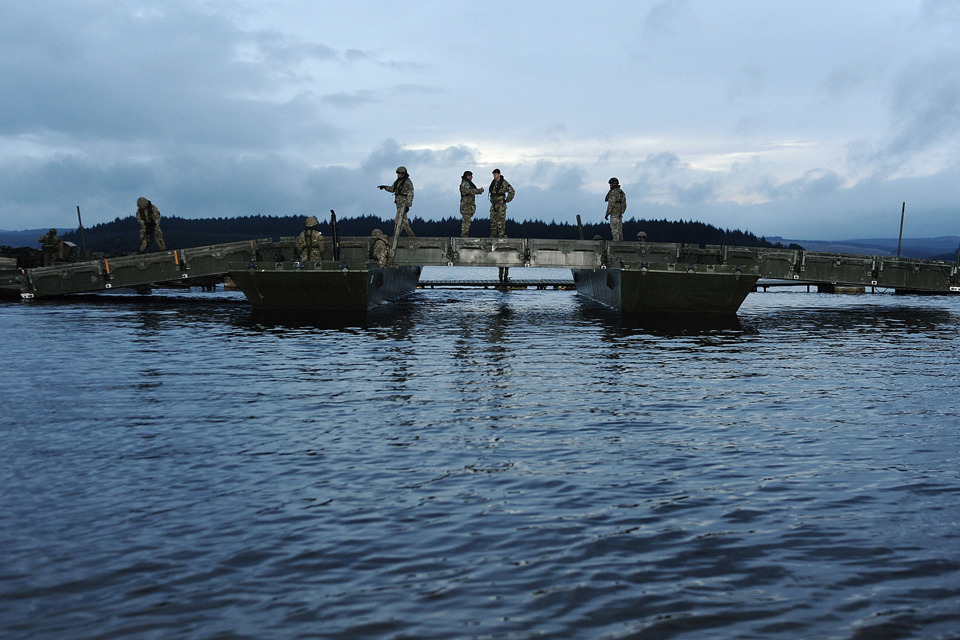 Army's airborne engineers build French connection