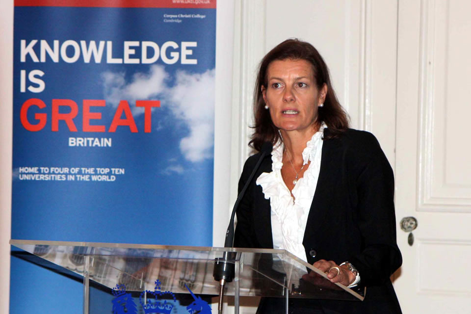Academics of Oxford University visited Chile - GOV.UK