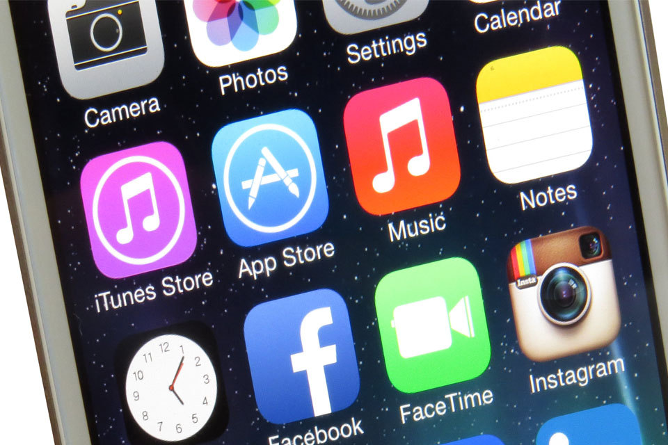 Mobile phone roaming charges set to end