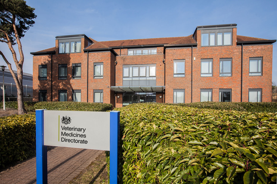 Veterinary Medicines Pharmacovigilance Annual Review 2015: Summary