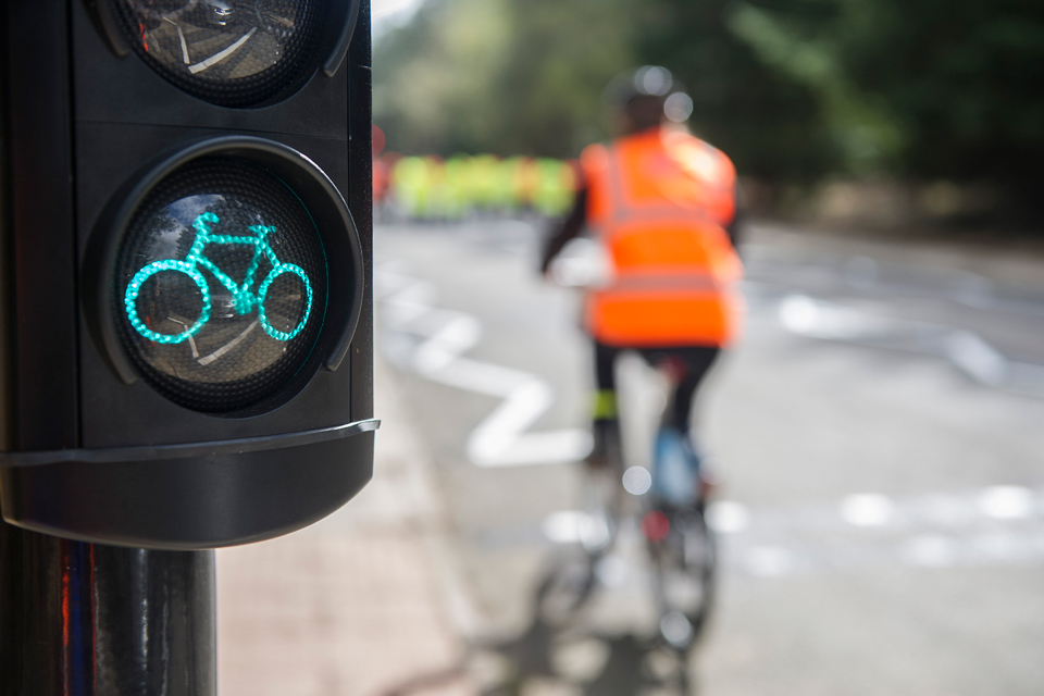 Government approves low level lights to boost cyclists’ safety