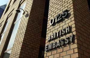 Edificio de la Embajada Británica en Santiago.