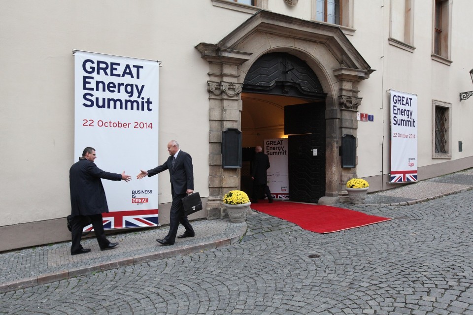 Velvyslanectví uspořádalo mezinárodní energetický summit