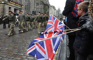 Soldiers parade through Edinburgh