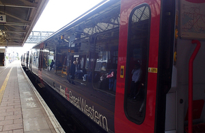 Image showing train and platform at Hayes and Harlington station