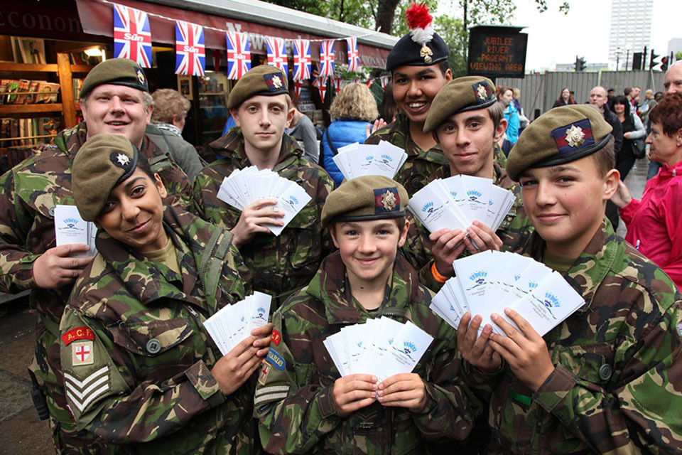 Jubilee River Pageant gets a helping hand from London's cadets