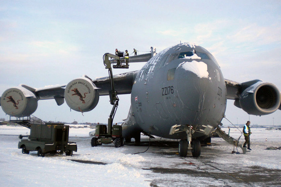 RAF Brize Norton counting down to Christmas