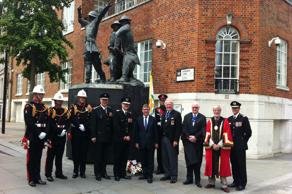 Fire Minister pays tribute to fallen firefighters at national memorial service