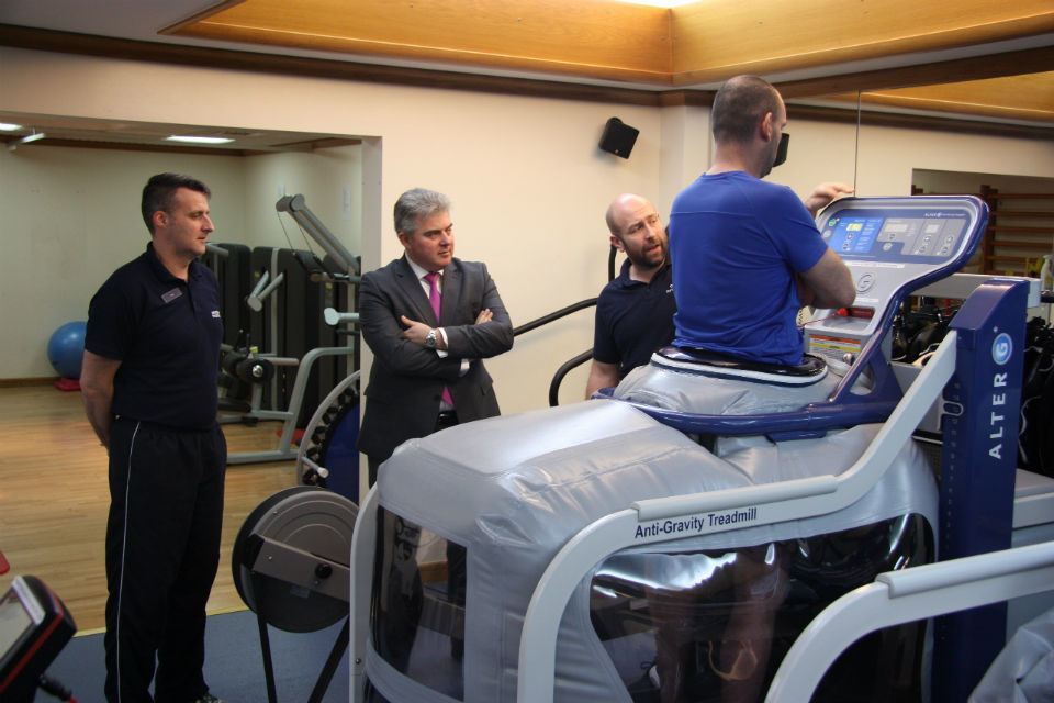 Minister for Policing and the Fire Service visits the Police Rehabilitation Centre