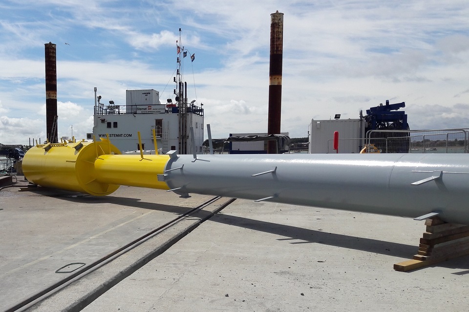 New lights will guide the way for Queen Elizabeth Class carriers