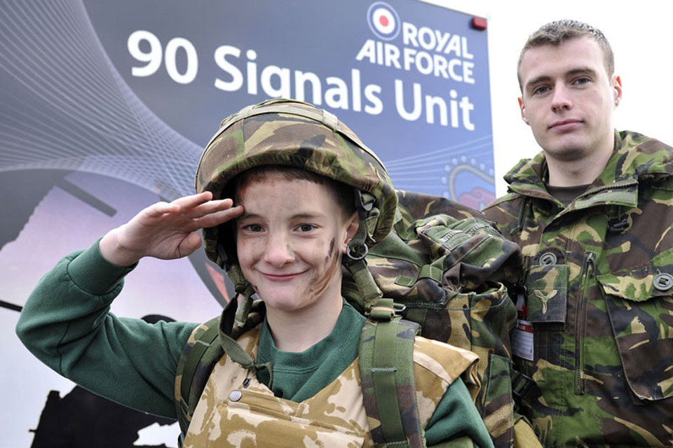 RAF signallers honoured for Afghanistan