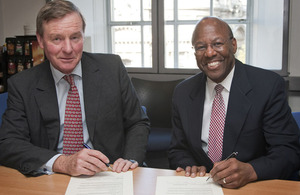 UK Minister for Defence Personnel, Welfare and Veterans, Andrew Robathan (left), and the US Under Secretary of Defense for Personnel and Readiness, Dr Clifford Stanley