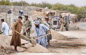 Local Afghans construct new buildings