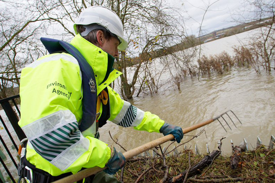 Winter 2015 to 2016 floods: government response