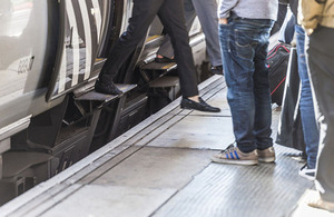 passengers leaving train