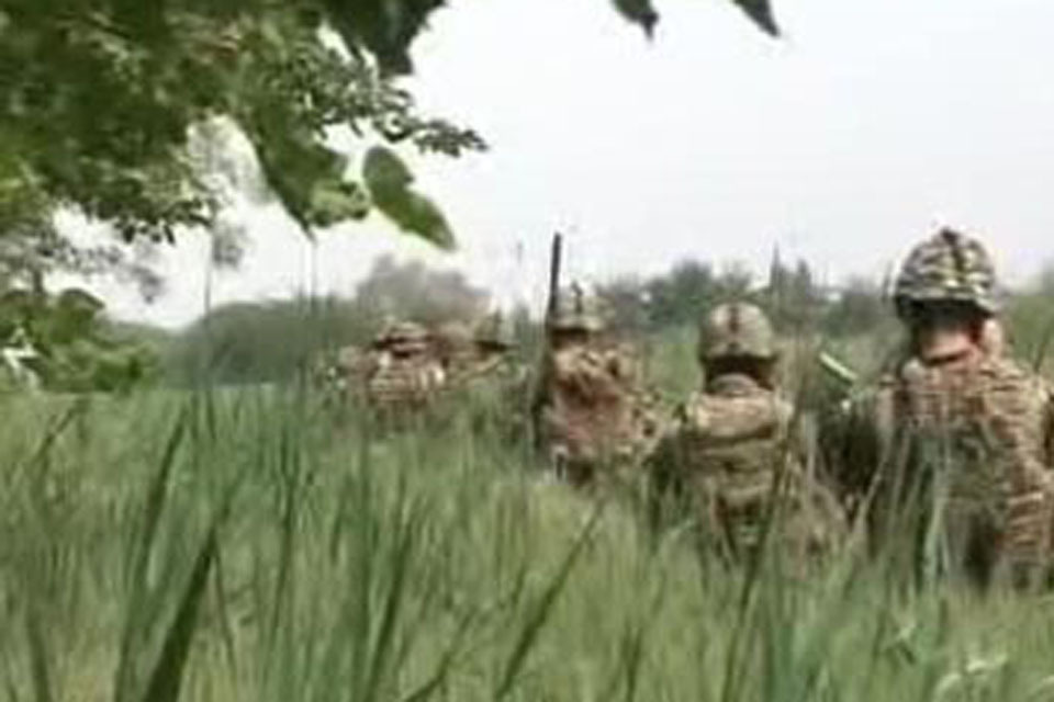 42 Commando build links with Helmand community
